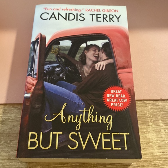 Set of 2 beach reads - Picture 2 of 7